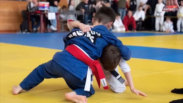 Мунис Давлатов Чемпион Мир По Бразильской Джиу Джтсу ??ТВ Варзиш. Душанбе 15 ноября 2019