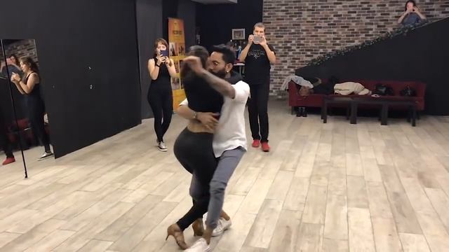 Cornel and Rithika | Bachata Sensual | Master class | Moscow смотреть онлайн