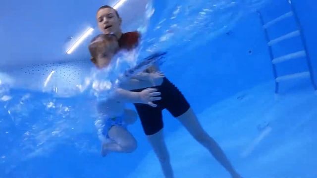 Грудничковое плавание в Ставрополе | АкваЯсли #04 смотреть онлайн