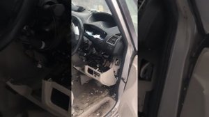 Ниссан Серена машина не видит ключ