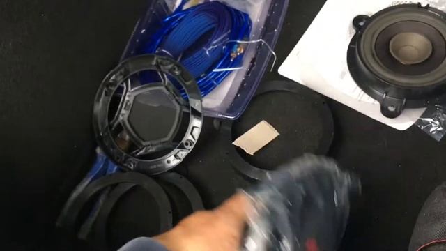 Speaker upgrade on Renault Clio Mark 4 2015 model/ part 2 смотреть онлайн