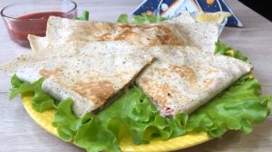 Лаваш с колбасой, сыром и помидорами | лаваш с начинкой | Рецепты просто.mp4