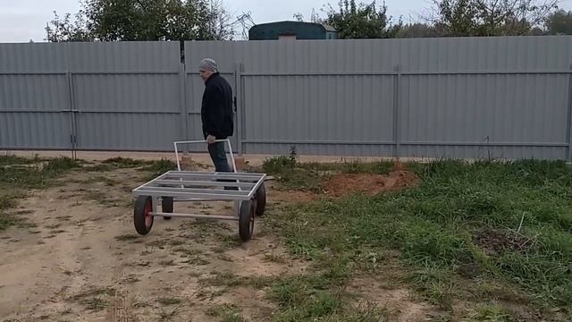 Тележка  4-х колёсная,  легко  разбираемая. с передней поворотной осью, универсальная, своими рукам