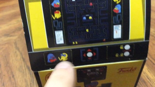 Pac-Man games with gift смотреть онлайн