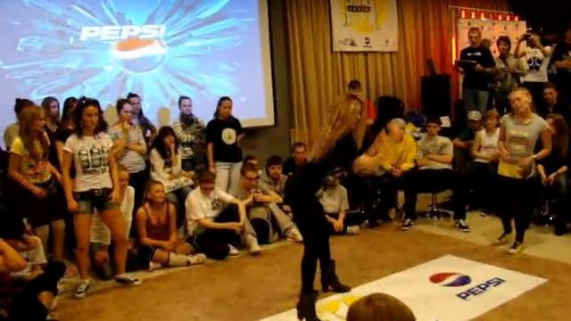 Ксеня Гланц или dancehall на каблуках....)) смотреть онлайн