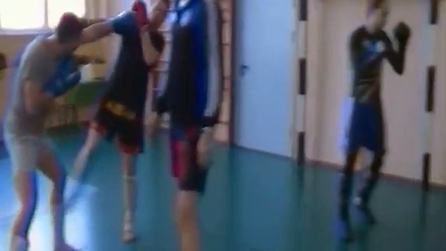 Тула. Групповые и индивидуальные тренировки для детей и взрослых по БОКСУ, КУДО, МУАЙ ТАЙ. смотреть онлайн