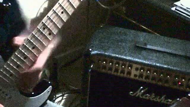 Marshall JVM410C & EC Signature Fender Stratocaster смотреть онлайн