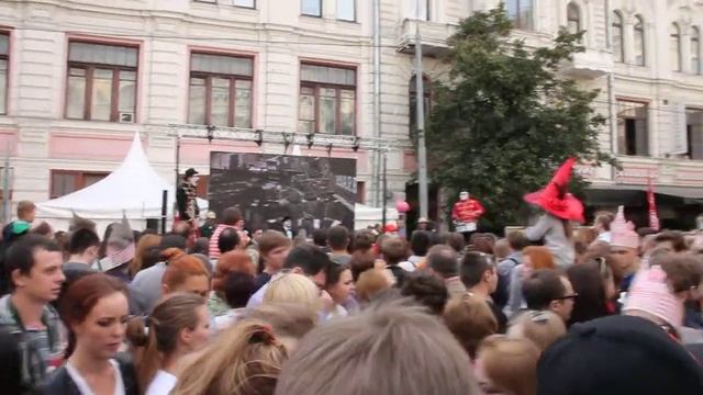 Уличный Театр "Высокие Братья" [Яркие Люди, 06.09.2014] смотреть онлайн