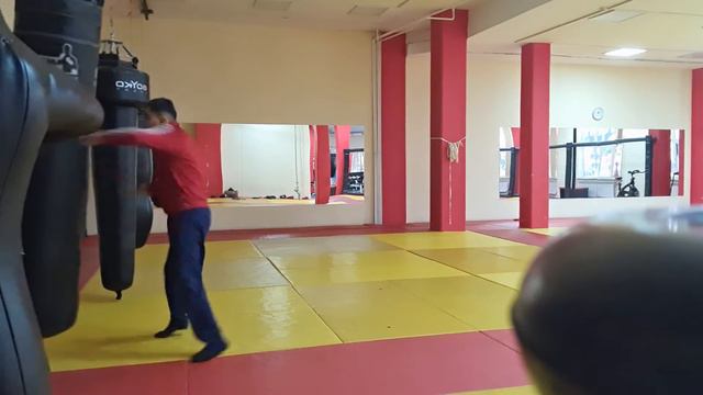 "Спорт" это хорошо-особенно Рендж Ровер смотреть онлайн