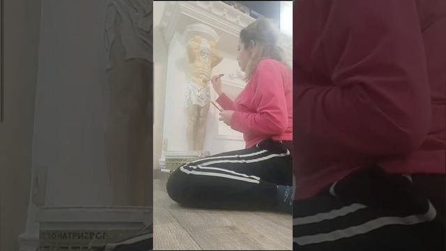 Ремонт в гостиной ДО/ПОСЛЕ! Шёлковая краска, ремонт на новый год и декоративный камин ? смотреть онлайн