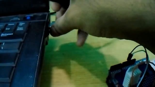 Log Temperature, Humidity, and Heat Data with Arduino to an SD Card смотреть онлайн