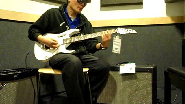 * Sound Room Pt.2 / Test & Play On The Ibanez JEM JR Guitar At G.C." May 21, 2017 - Big Will смотреть онлайн