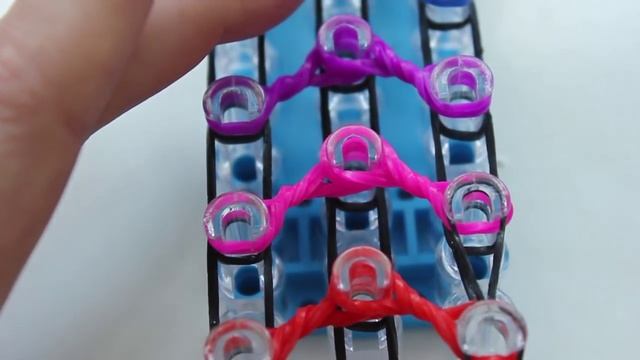 Толстый браслет из резинок RAINBOW LOOM BANDS резинки радужки смотреть онлайн