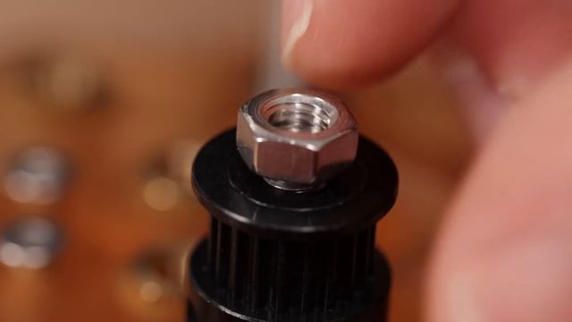 This 3D PRINTABLE Extruder works with TIMING BELTS! смотреть онлайн