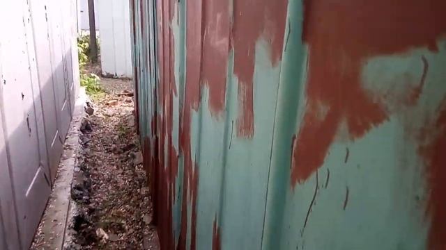 Покраска металлического гаража. Грунтую локально, там где ржавчина смотреть онлайн
