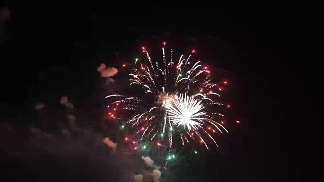 5 августа 2020 салют в Белгороде крупным планом смотреть онлайн