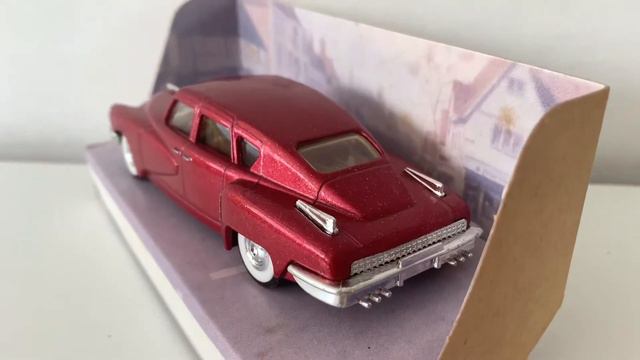 Dinky, 1948 Tucker Torpedo Red (modelcar, 1:43) смотреть онлайн