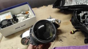 Как улучшить свет фар на Suzuki Grand Vitara, тюнинг фар, установка светодиодных Bi Led линз