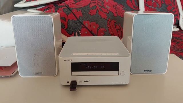 Onkyo CR 265 DAB test music смотреть онлайн