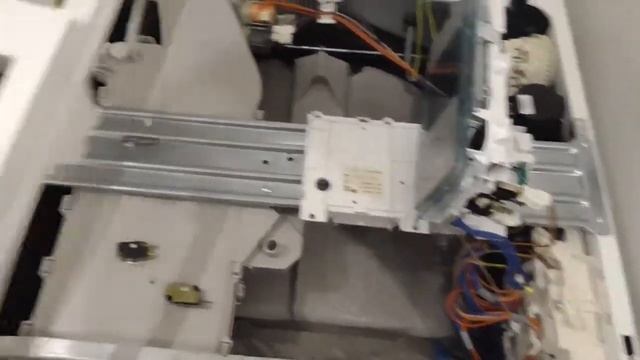 Стиральная машина AEG Lavalogic 1420 ремонт смотреть онлайн