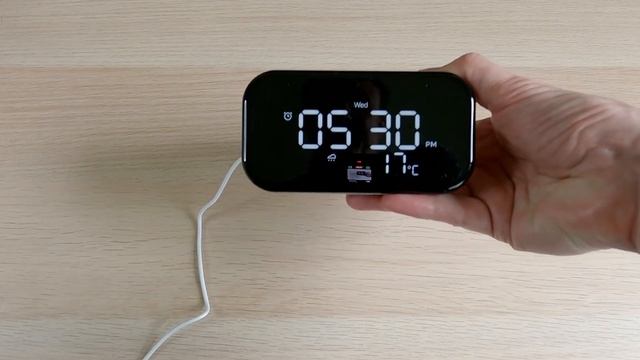 The best smart speaker for your bedroom? | LENOVO SMART CLOCK ESSENTIAL REVIEW смотреть онлайн