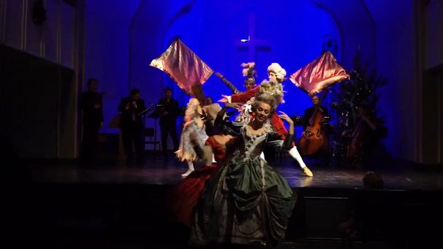 Baroque Dance – J. S. Bach. Polonaise From H-moll Suite. Petit Trianon Baroque Company.