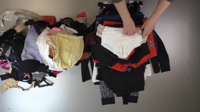 лот 2662 Нижнее белье крем+э (6 кг, 101 шт, 9300 руб, 92 руб/шт) смотреть онлайн