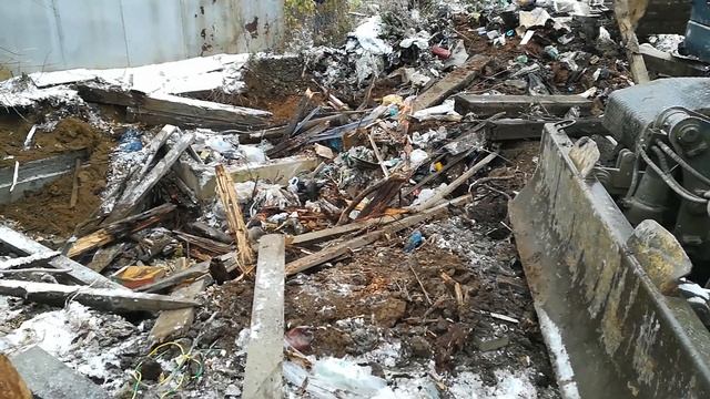 Добыча шпал для гаража в гаражах