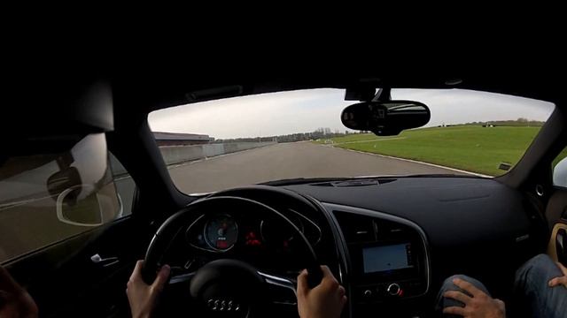 Clio V6, Audi R8, Nissan 200SX, Megane RS - Onboard POV - GoPro - Circuit du Bresse - Octobre 2012 смотреть онлайн
