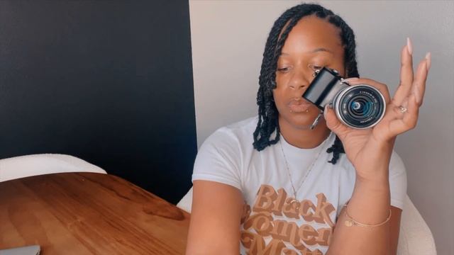 LAST VLOG OF 2022 | BEST CONTENT CAMERA ? | SONY ZV E10 VS A5000 | COOK WITH ME | LOC UPDATE смотреть онлайн