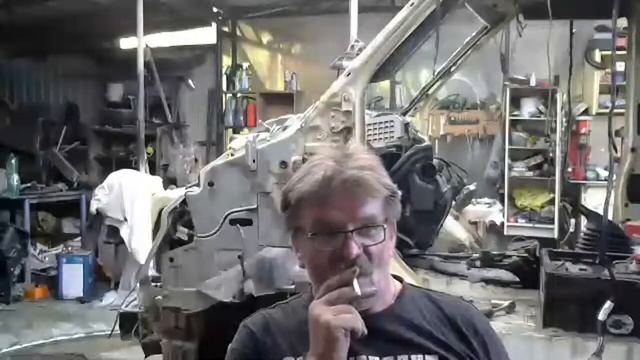 Издеваюсь над инкасаторским Фордом или он надо мной смотреть онлайн