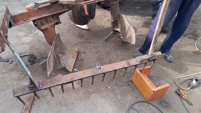 Сделал крутую самоделку для плуга.Гребенка для плуга 2-35