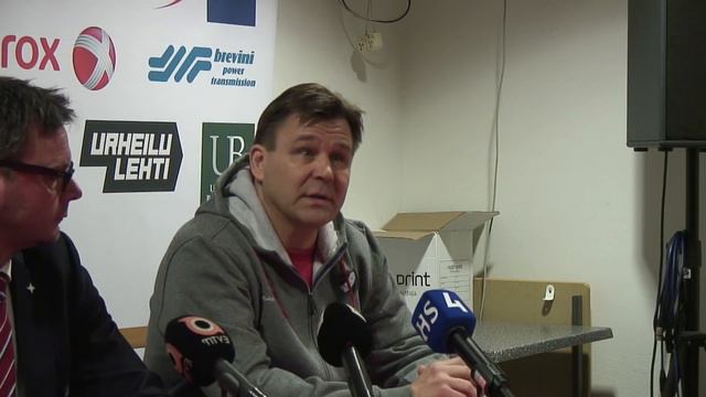 HIFK-päävalmentaja Raimo Summanen median edessä | SM-liiga смотреть онлайн