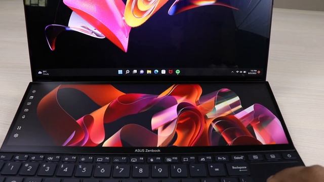 ASUS Zenbook Pro 14 Duo OLED (2022): The Beast of a Laptop смотреть онлайн