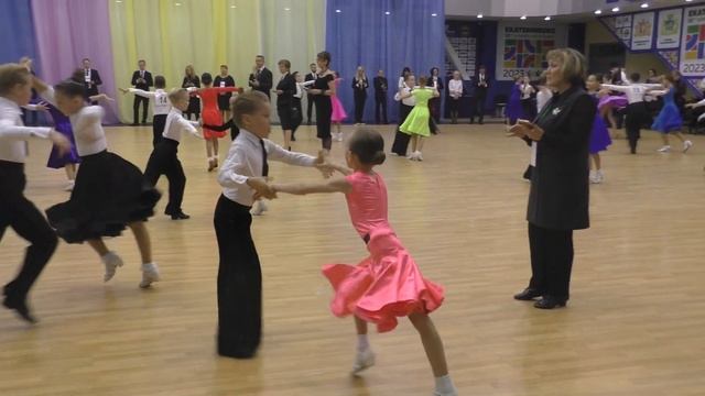 Танец Самба Давыденко Николай и Виктория Путилова - Dance-Ural-2019 смотреть онлайн