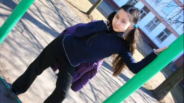 Подарок моей подруге которую я не увижу 3 года... смотреть онлайн