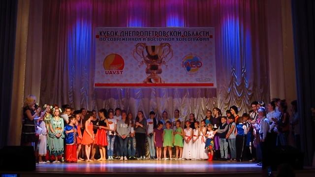 Кубок Днепр обл Совр и Вост хор Синельниково 20160521 154536 MVI 0664 Belly dance смотреть онлайн