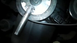 Toyota Vitz замена лобового сальника к вала .