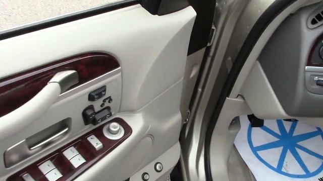 2011 Lincoln Town Car Signature Limited смотреть онлайн