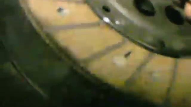 Устанавливаем диск сцепления смотреть онлайн