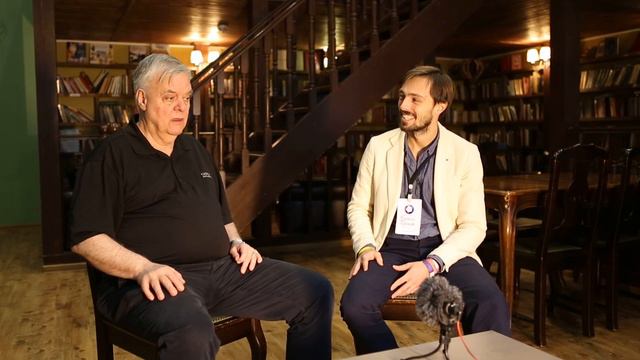 Фрэнк Пьюселик для Побеждай Любя. Как наладить и сохранить отношения смотреть онлайн