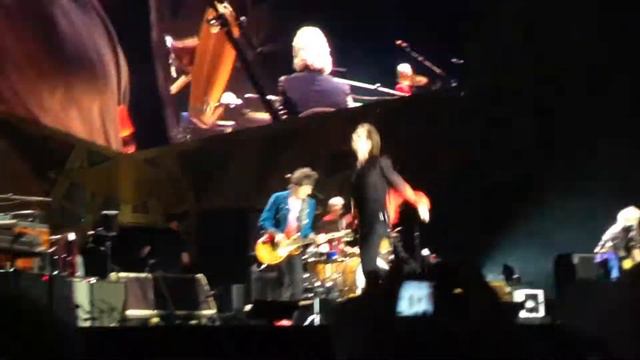 The Rolling Stones - Out of control @ Ernst Happelstadion Wien 16.06.14 смотреть онлайн
