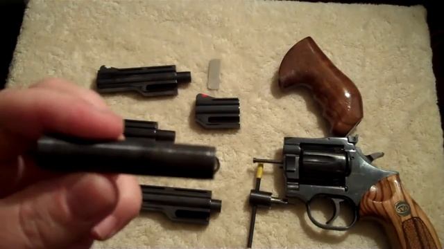 Dan Wesson model 15 2 1-2 inch , 4 inch , 6 inch, + 8 inch смотреть онлайн