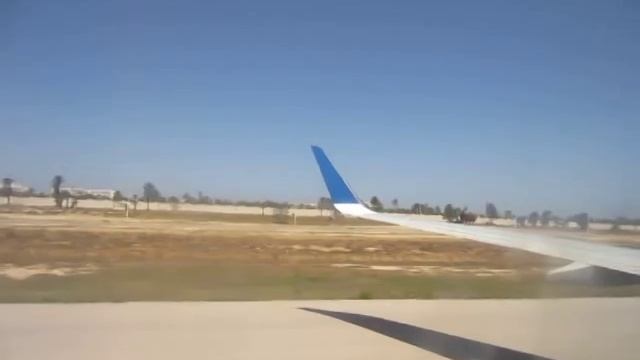 Посадка в Тунисе (Habib Bourguiba International Airport) Boeing 737-800 9.08.2011 смотреть онлайн