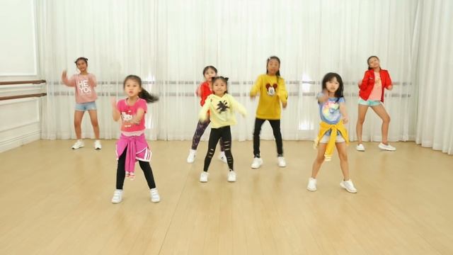 BABY SHARK DANCE CHALLENGE