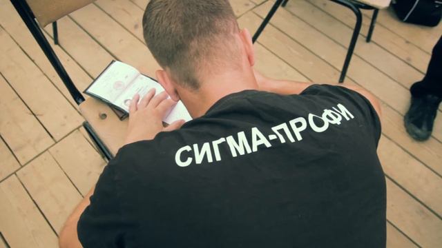 КАК ТРЕНИРУЮТ ТЕЛОХРАНИТЕЛЕЙ? | ПРЫЖКИ С ПАРАШЮТОМ