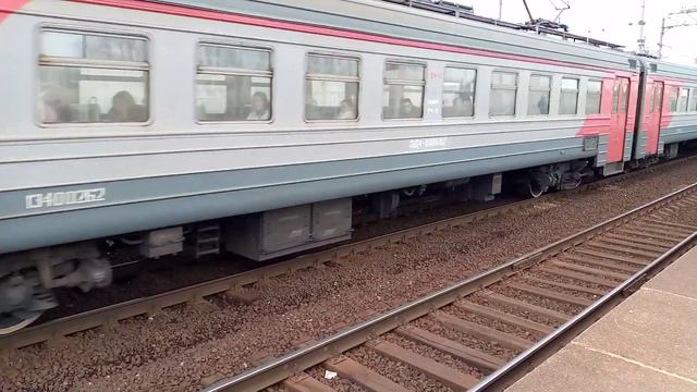 Электропоезд эд4м-0031 До станции Гатчина Балтийская Отправляется с платформы Ленинский Проспект смотреть онлайн