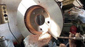 Устранение причины биения тормозного диска