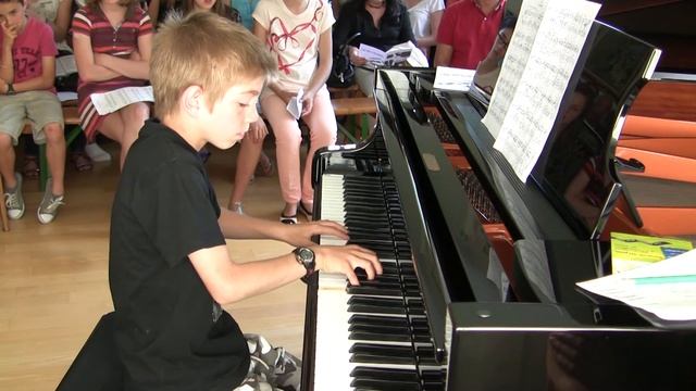 Frederic Chopin Opus 7 No.2 (Mazurka), by Pierugo смотреть онлайн