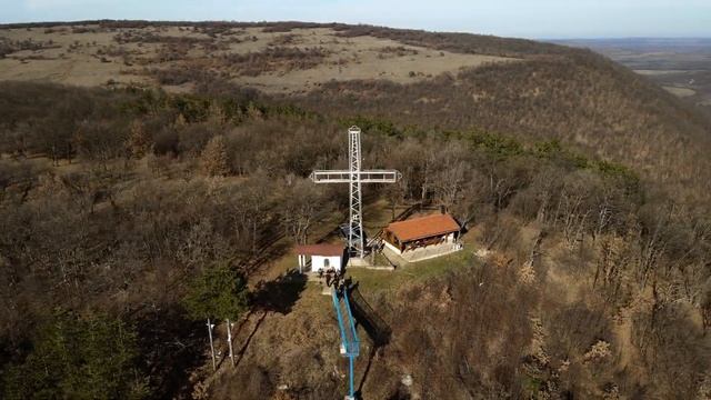 Кръстът- с. Врабево, местност Гяур Баир. | DJI MAVIC AIR 2 смотреть онлайн